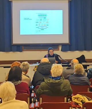 Dottoressa Lucarini in una conferenza